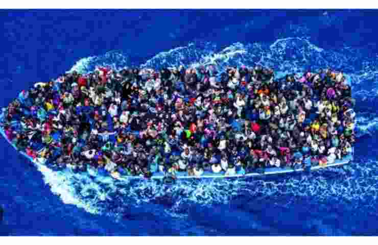 Migranti sulla barca