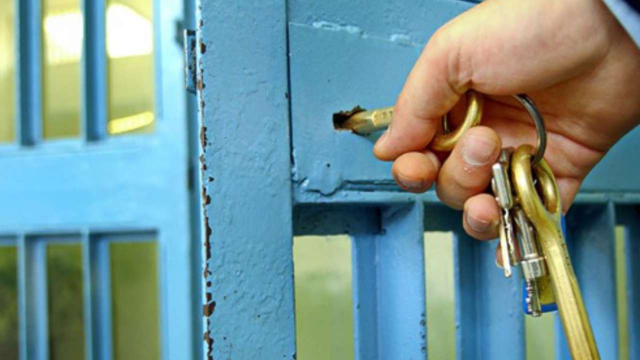 detenuto fa origami