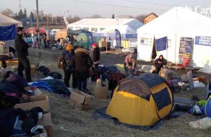 La Caritas tra gli sfollati
