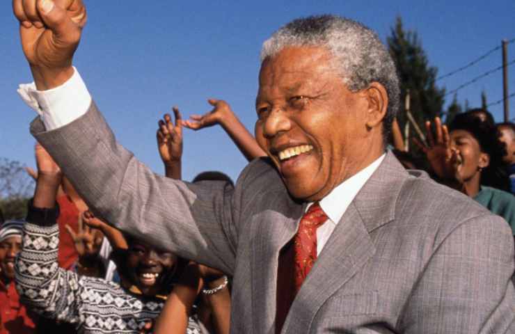 Nelson Mandela simbolo dell'apartheid