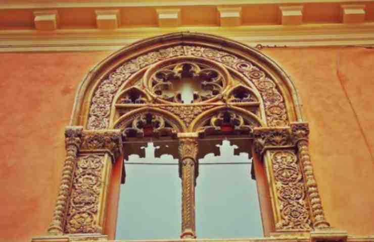cornice storica