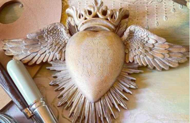 Scultura di ceramica