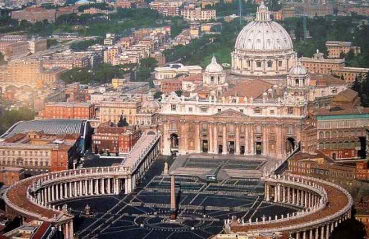 papa francesco nomine academia latinitatis