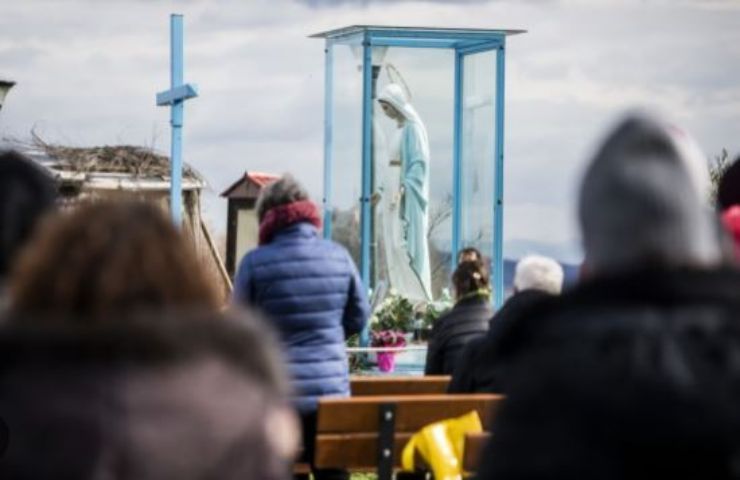 papa francesco apparizioni trevignano