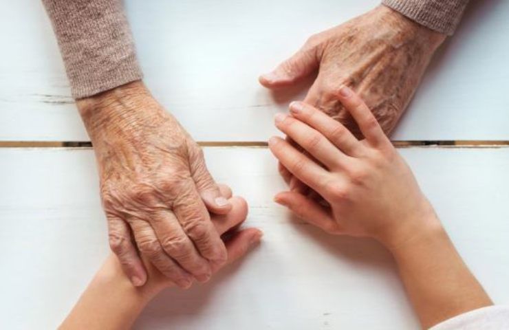 papa francesco messaggio giornata mondiale nonni anziani