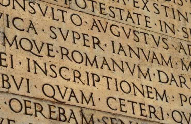 papa francesco nomine academia latinitatis