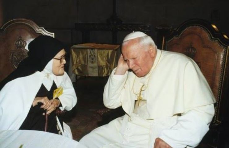 suor lucia fatima venerabile