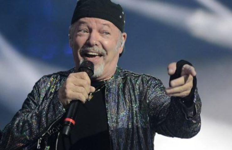 vasco rossi risponde lettera vescovo rimini