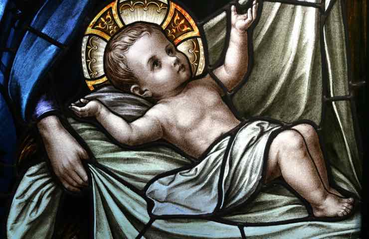 I santi hanno l'aureola sul capo