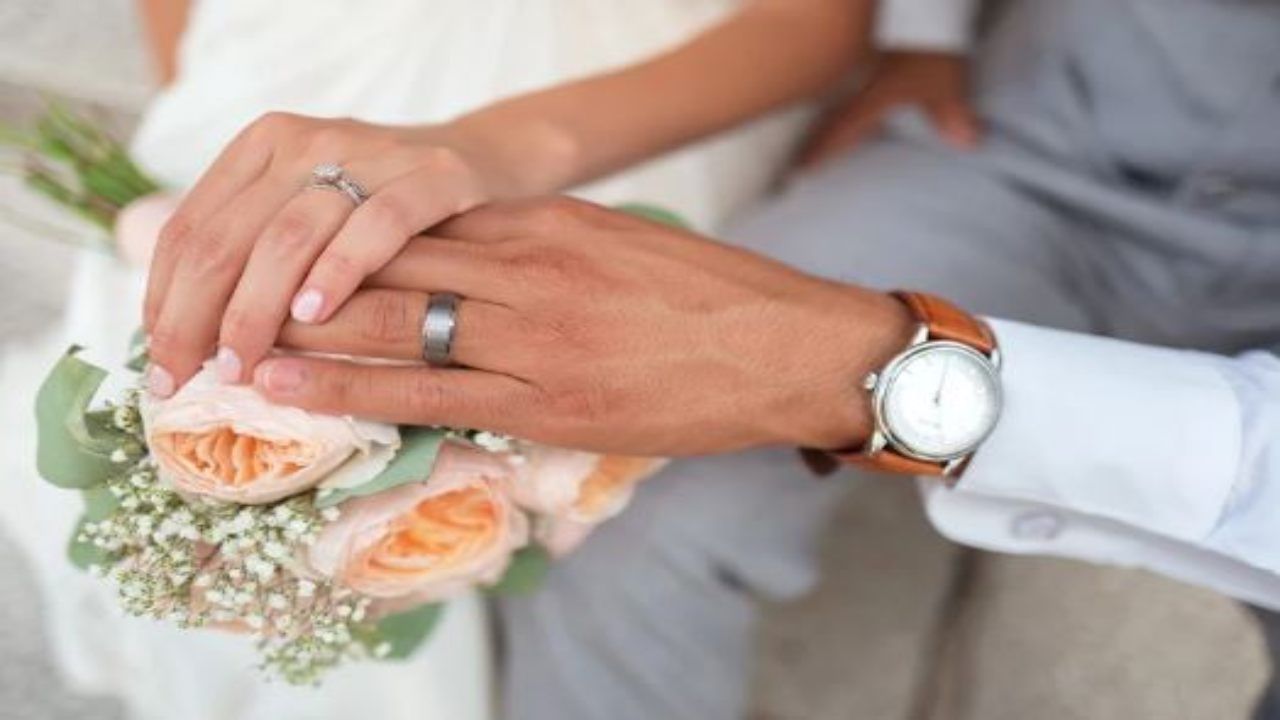 sindaco rifiuta matrimonio donna immigrato