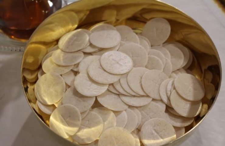 masticare eucarestia
