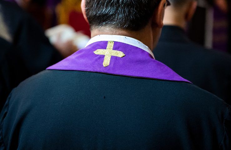 papa francesco lettera sacredoti roma